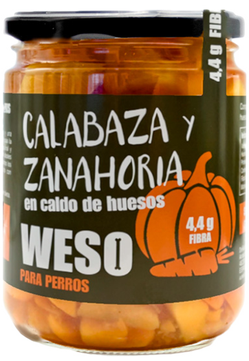con etiqueta